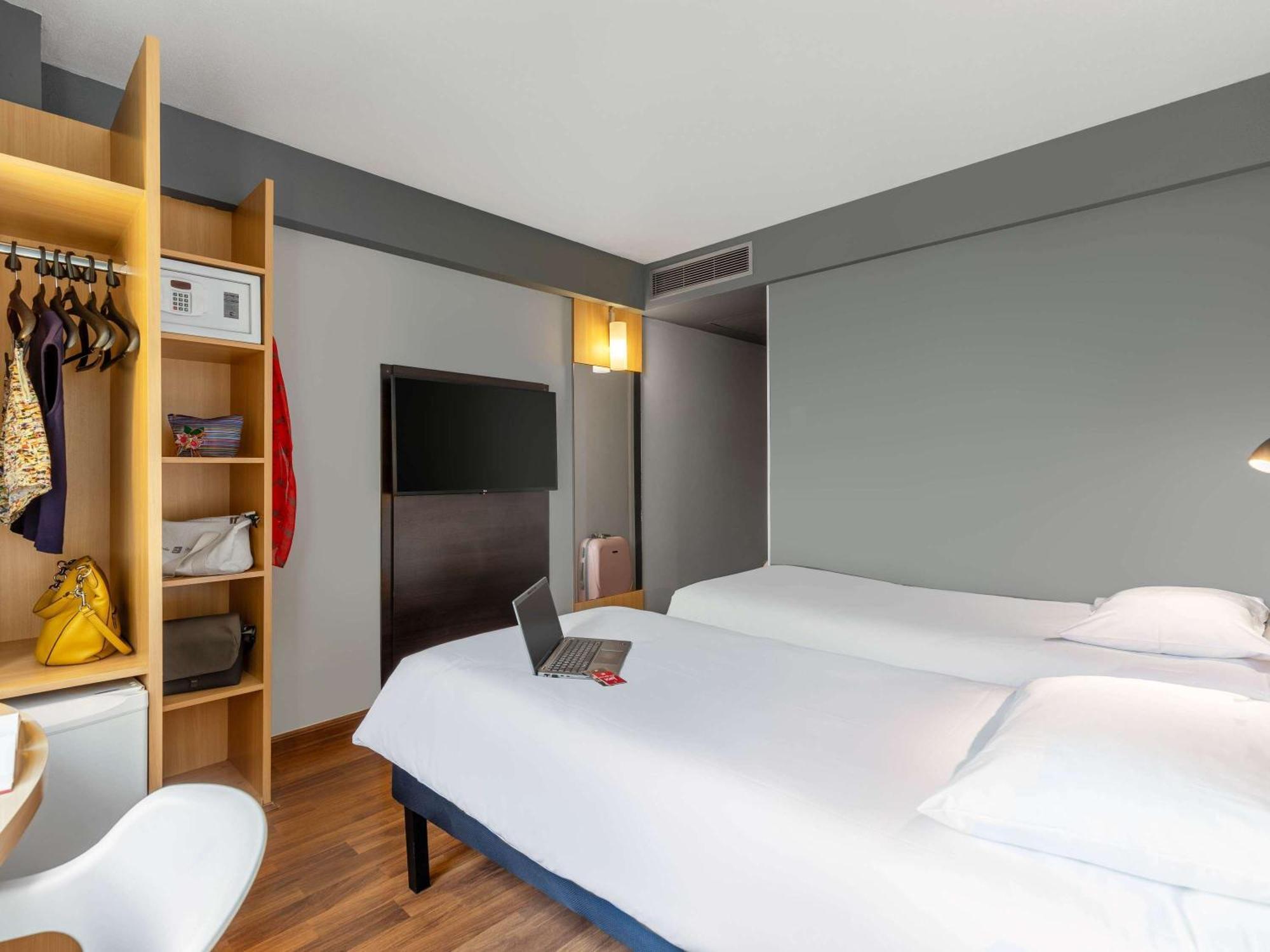 Ibis Paulista