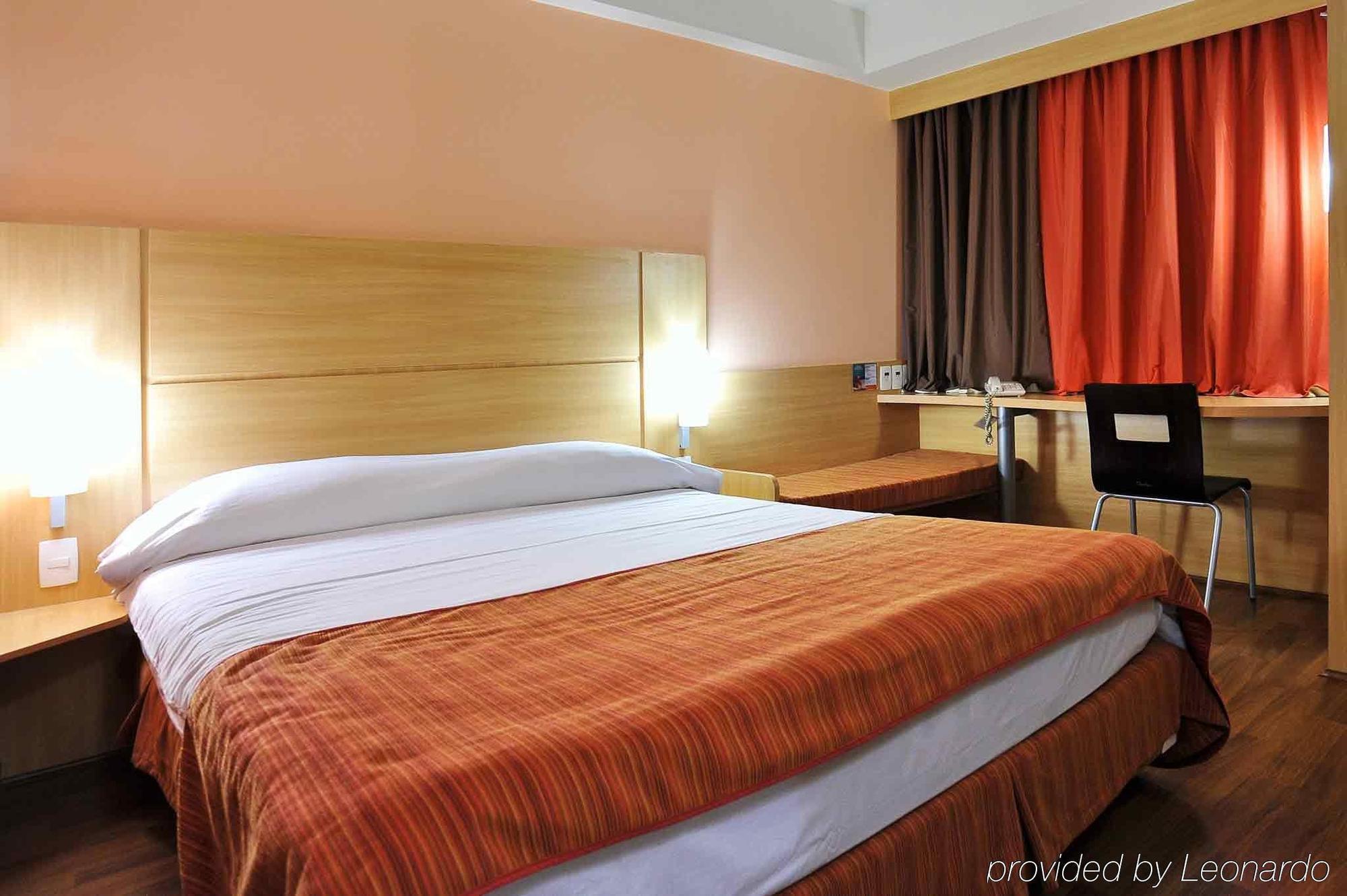 Ibis Paulista Hotel